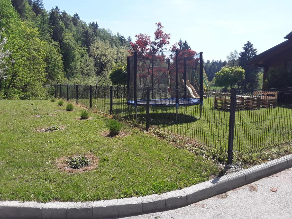 Apartmaji Tisa In Zana Rovte Екстериор снимка